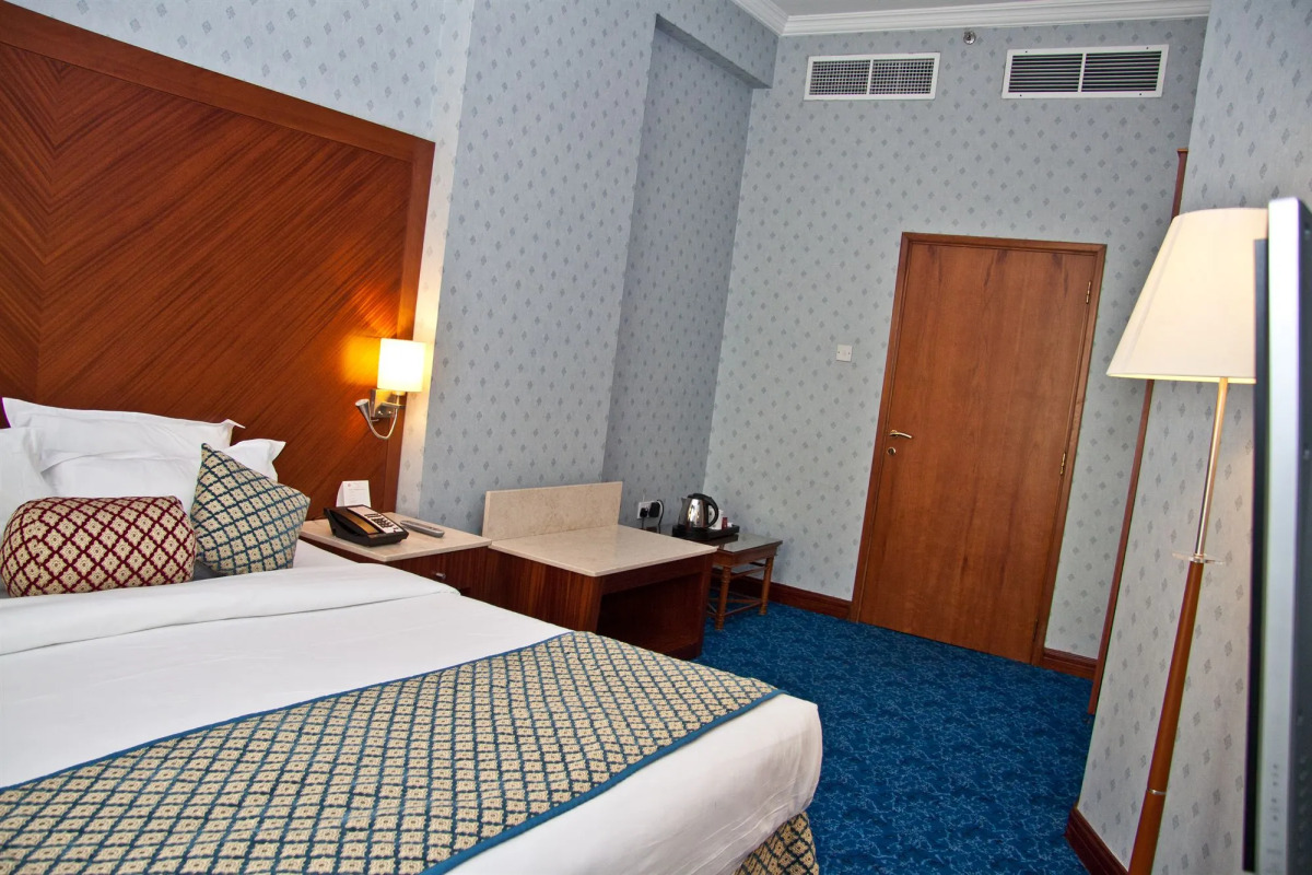 Отель Regent Palace Hotel