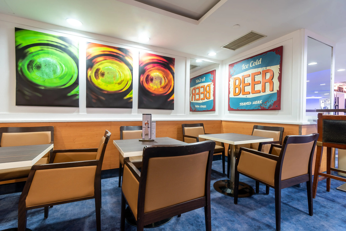 Отель East City