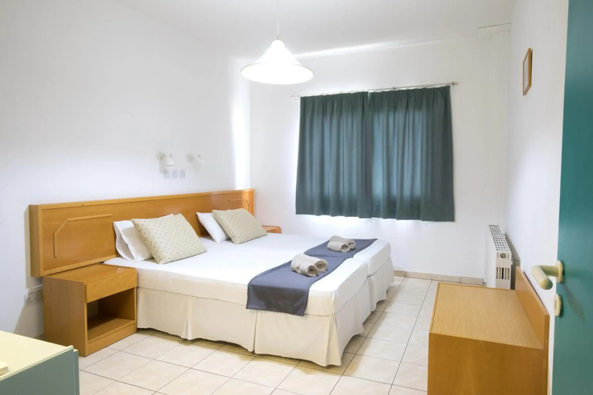 DebbieXenia Hotel Apartments