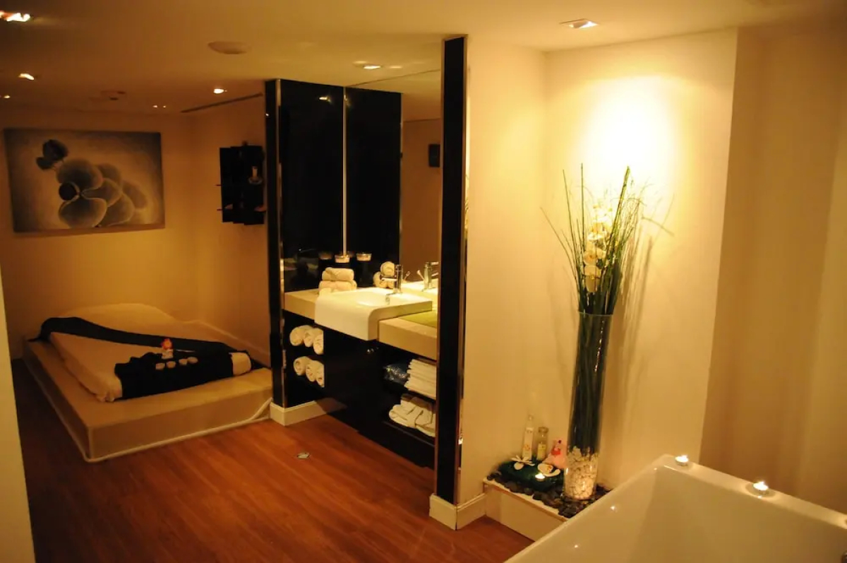 Mercure Gold Hotel Jumeirah Dubai by Accor