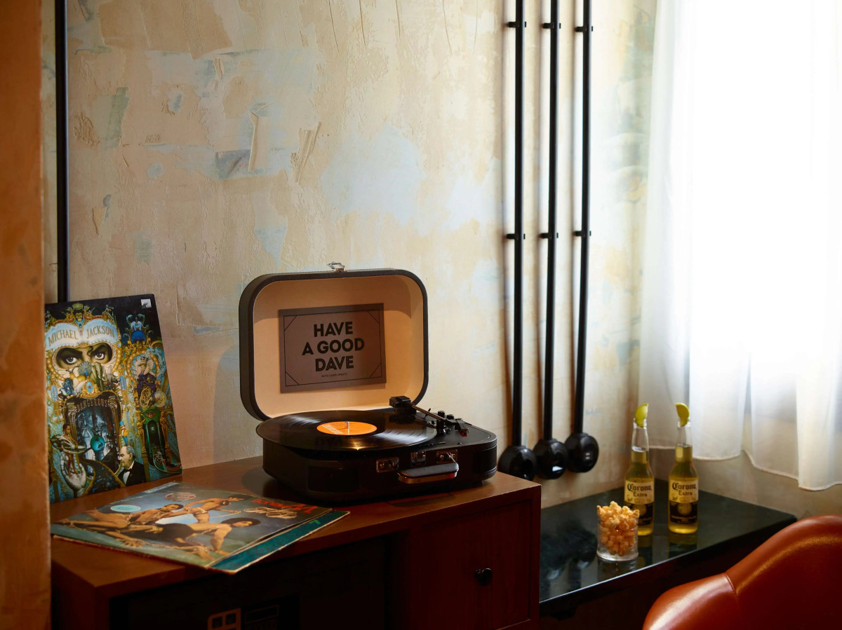 Dave Red Athens Hotel