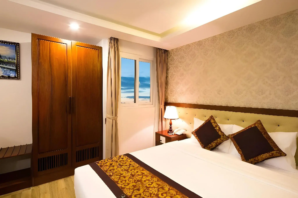 Paris Nha Trang Hotel & Apartment