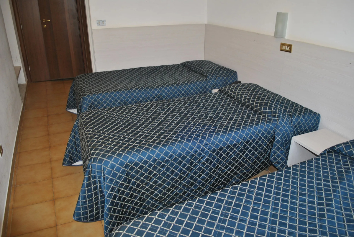 Auto Park Hotel