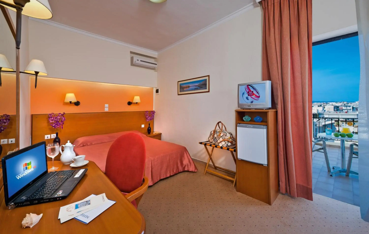 Nefeli Hotel