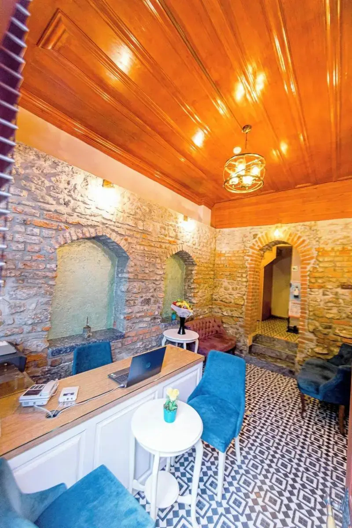 Acacia Mansion Hotel