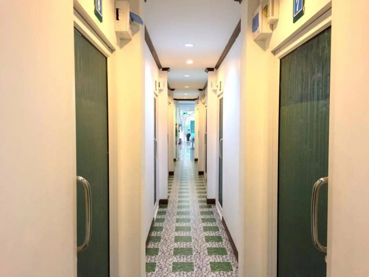 Sea Breeze Resort