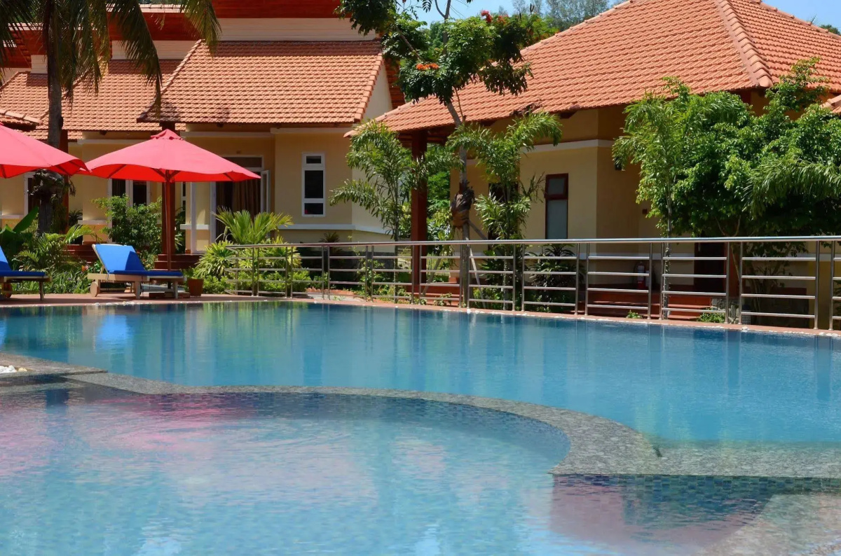 Castaways Resort