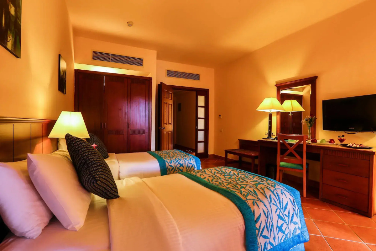 Charmillion Club Aqua Park