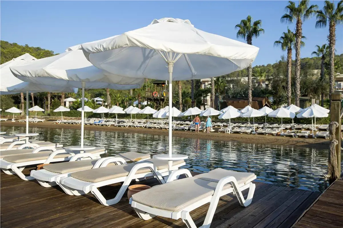 Green Bay Resort & Spa