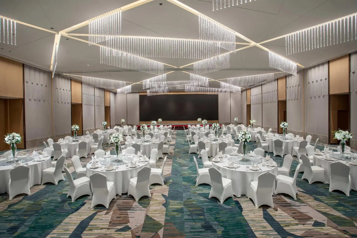 Holiday Inn Wuxi Central Station by IHG