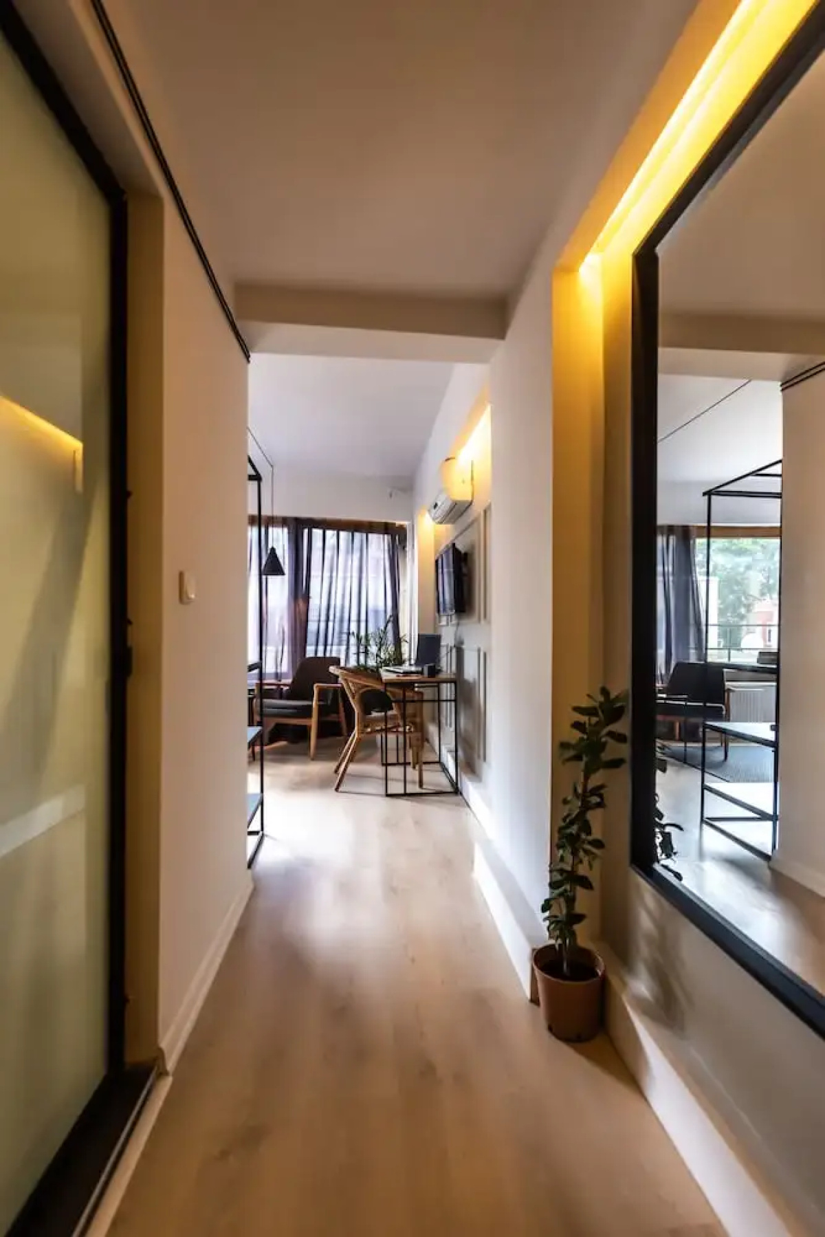 Pesa Suites