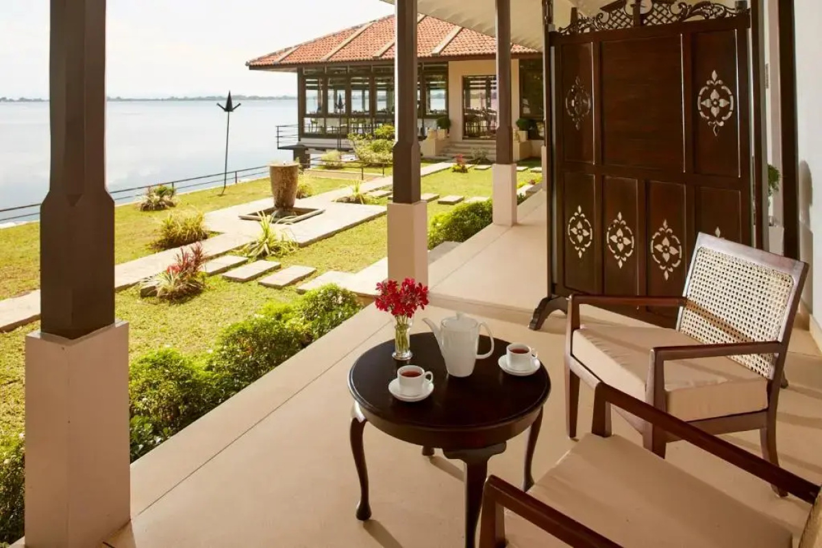 Ekho Lake House Polonnaruwa