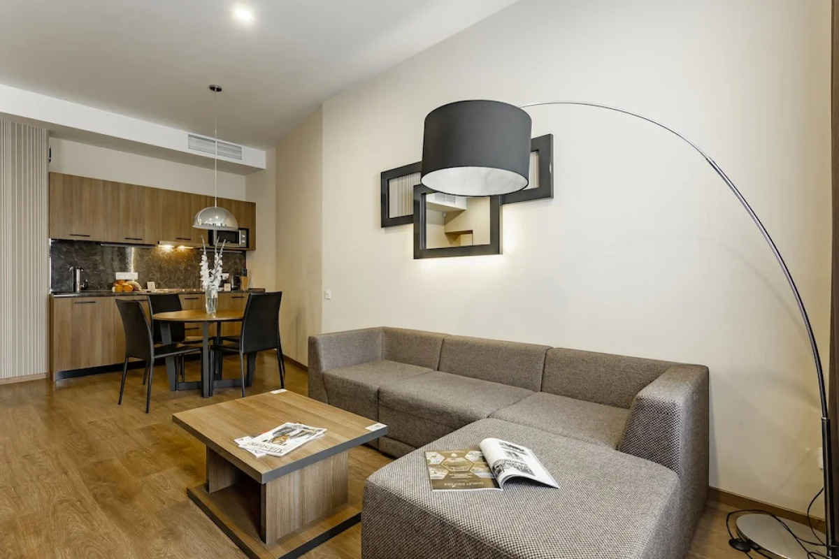 Отель Senator Maidan