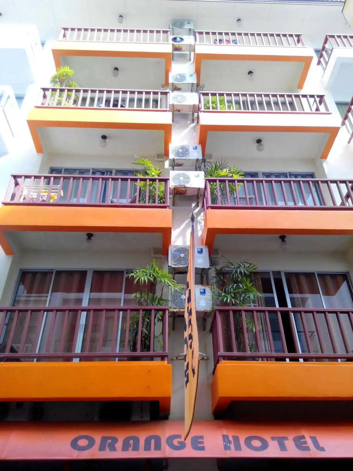 Orange Hotel