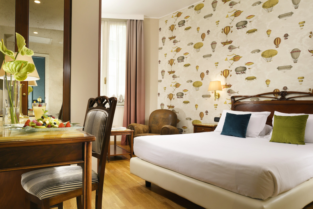 Отель Continental Genova