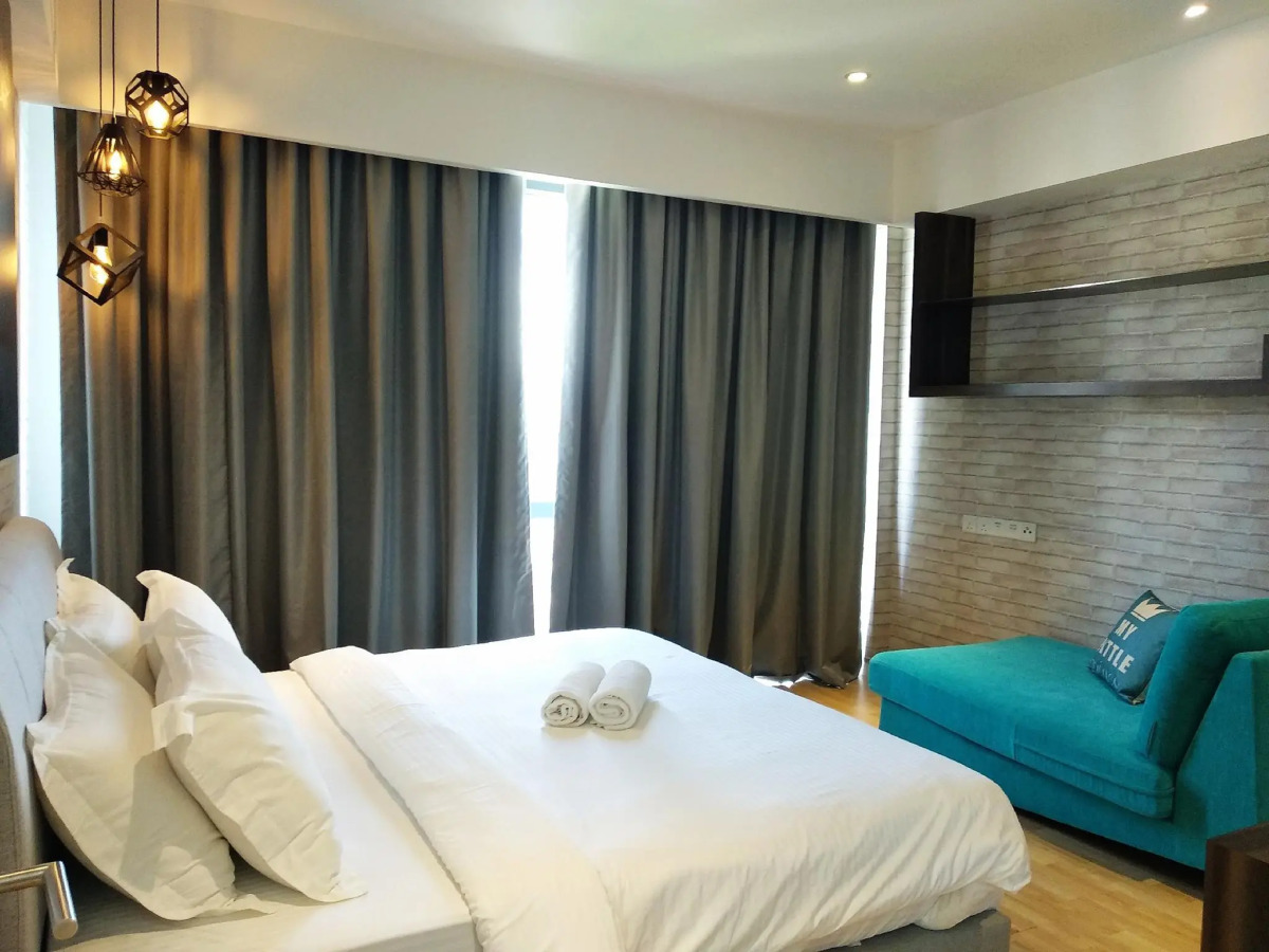 D'Majestic Place by Widebed