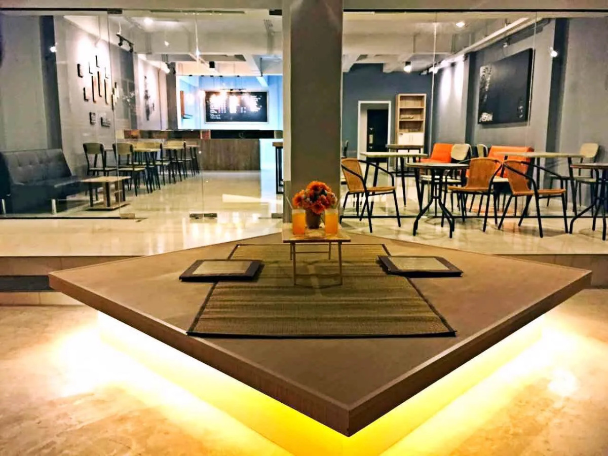 Qing lian Youth Hostel&Cafe