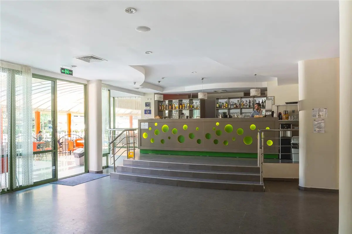 MPM Kalina Garden Hotel