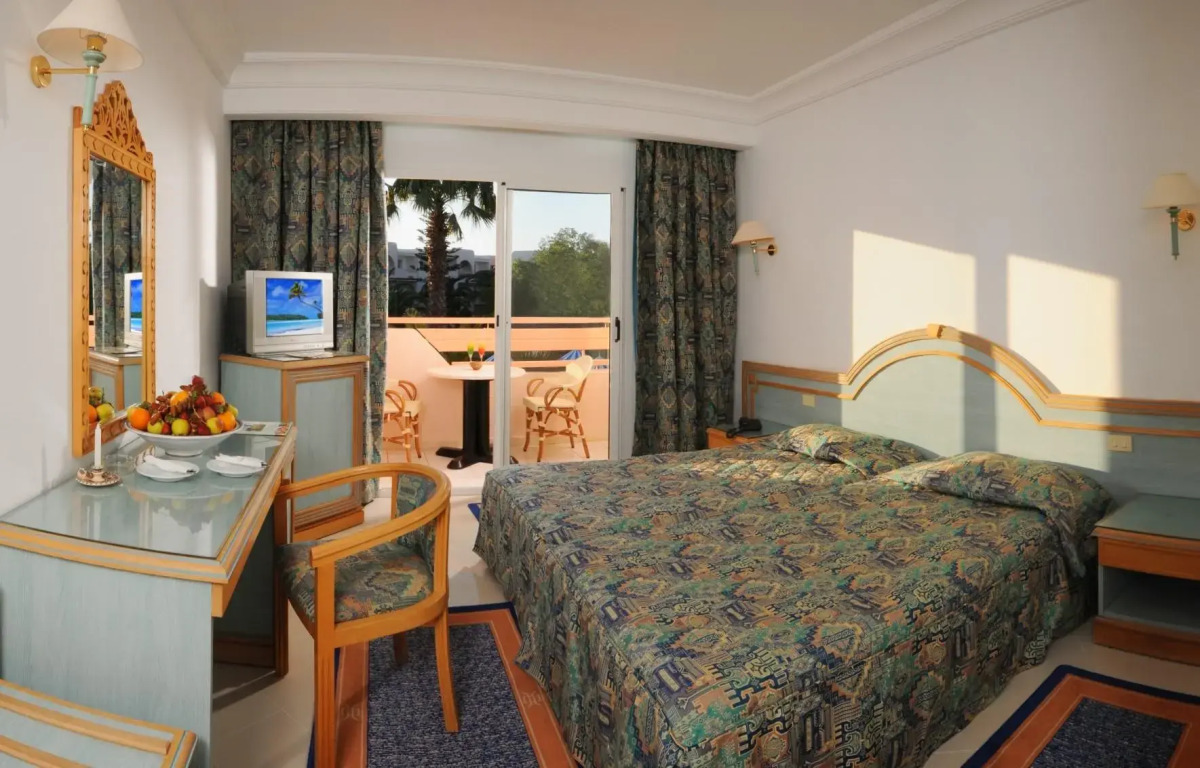 Abou Sofiane-Families & Couples Only