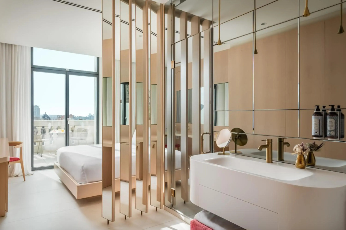 45 Times Barcelona Hotel