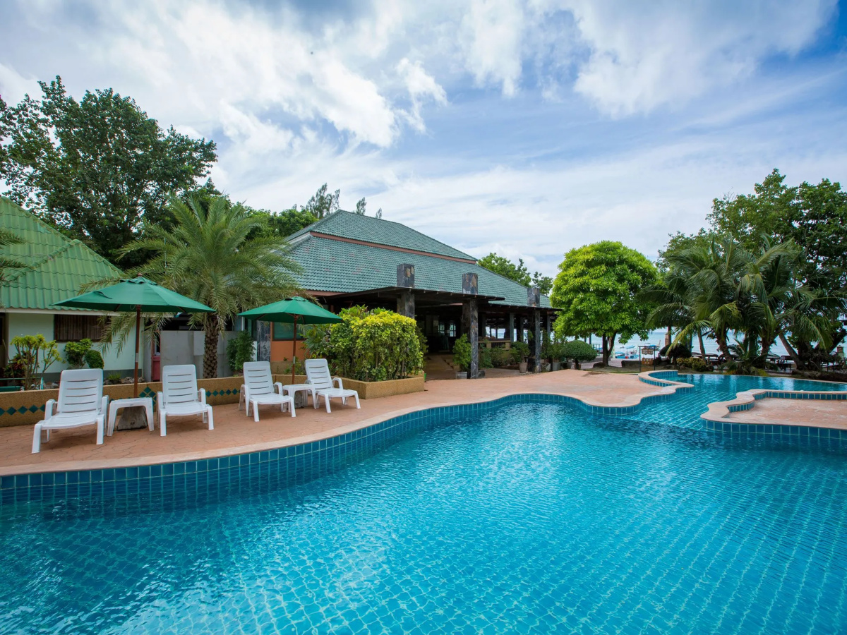 Phi Phi Andaman Beach Resort