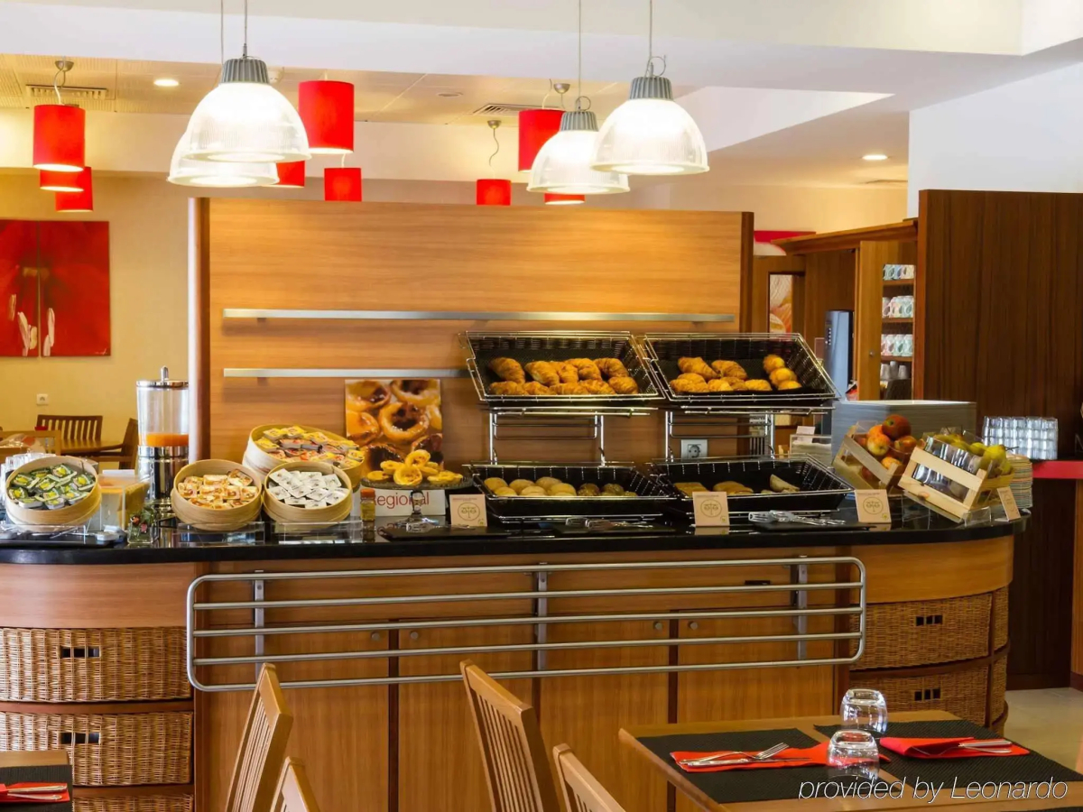 ibis Setubal