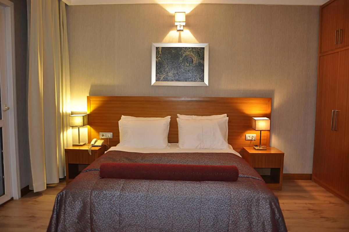 Island Hotel