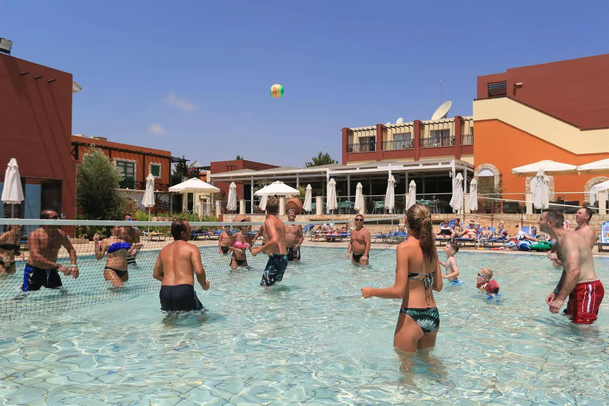 Panas Holiday Village