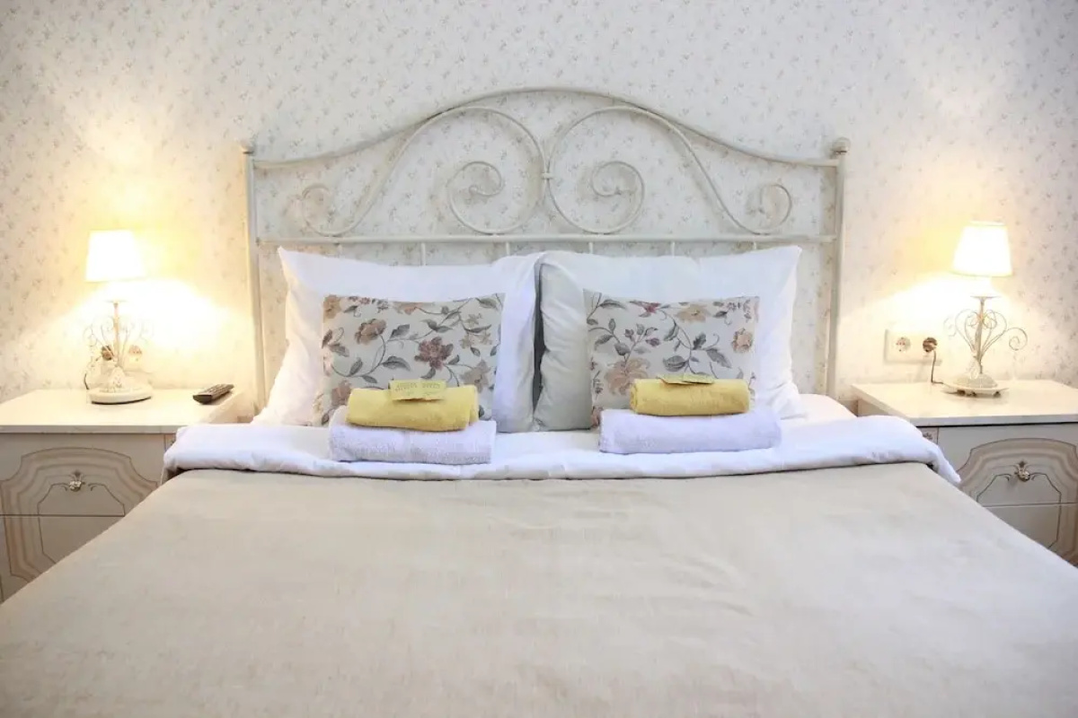 Rooms in Union on Marata