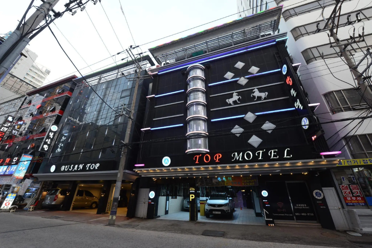 Top Motel