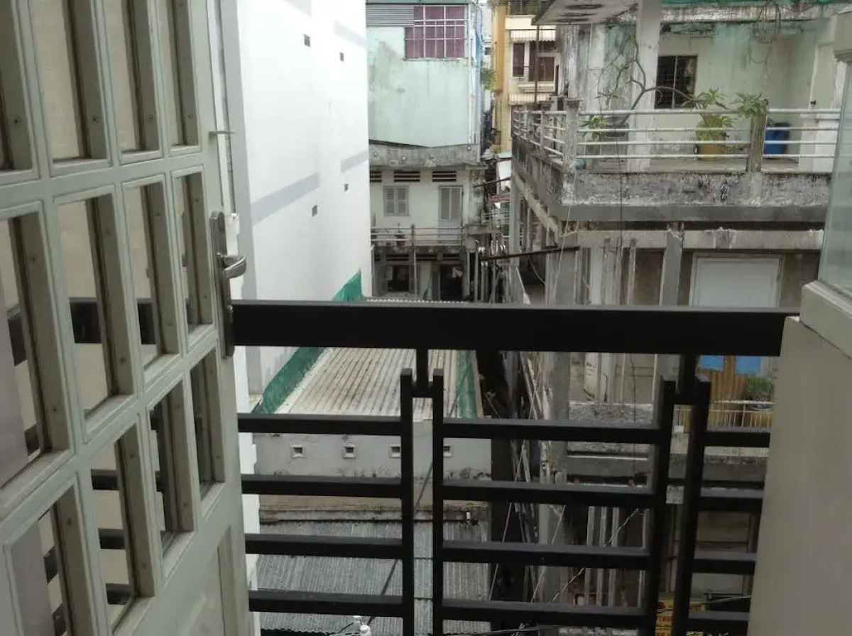 Lamenda Saigon Hotel