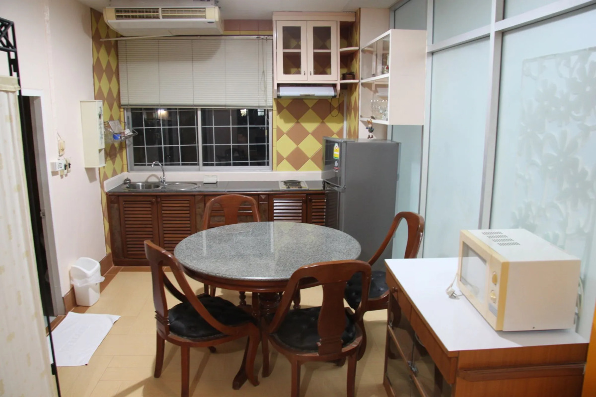 OYO 75486 Anna Residence Jomtien