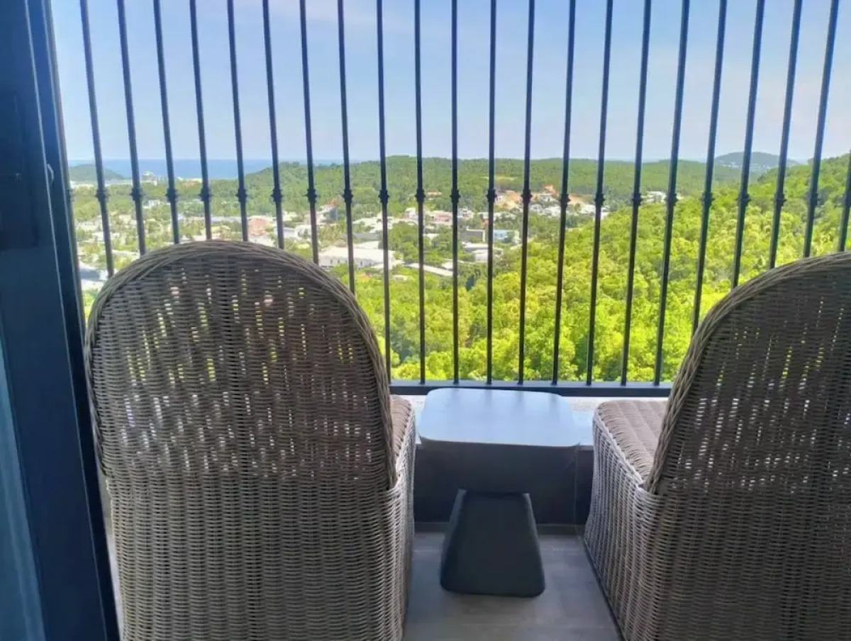 Capella Apartment Fireworks & Ocean View