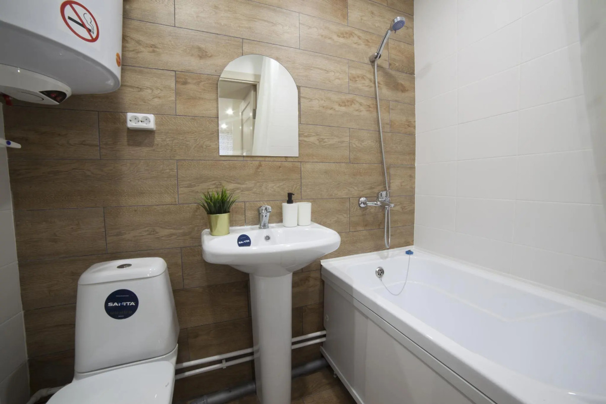 Диван и Чемодан на ул. Серафимовича, 1/4