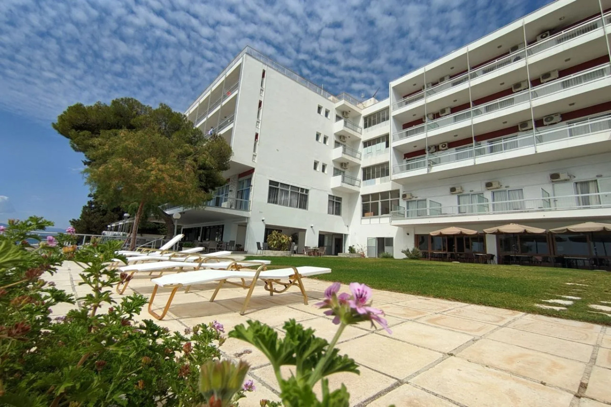 Siagas Beach Hotel