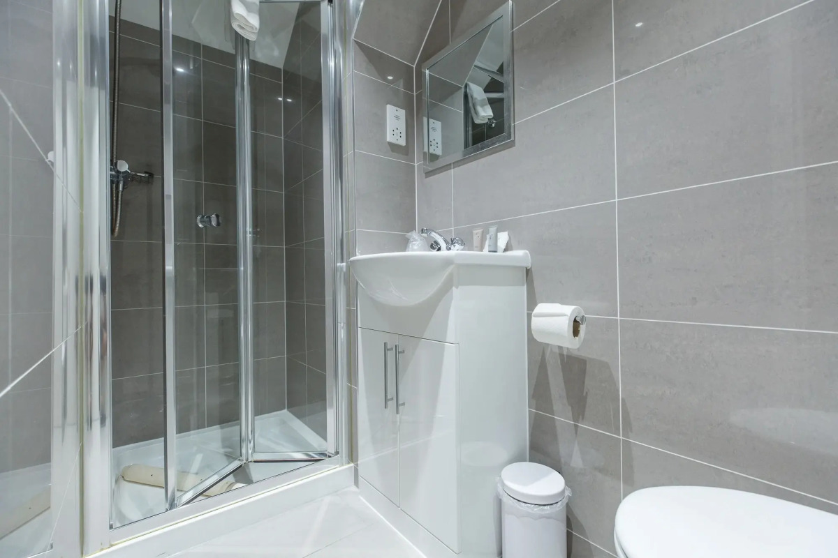 Kensington Gardens Hotel