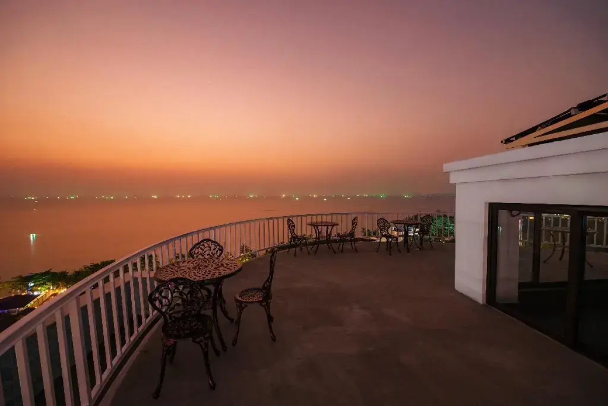 Aquasun Hotel Phu Quoc