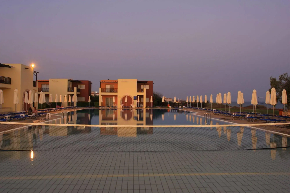 Panas Holiday Village