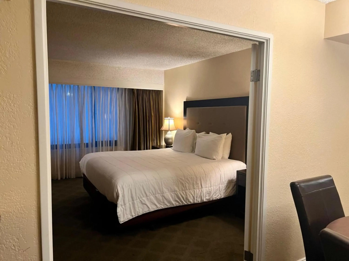 Jockey Resort Suites Center Strip