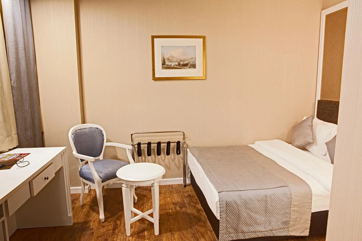 Seres Hotel Old City