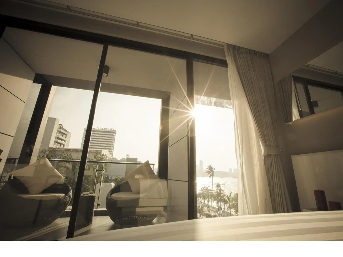 Serenotel Pattaya Beach Front