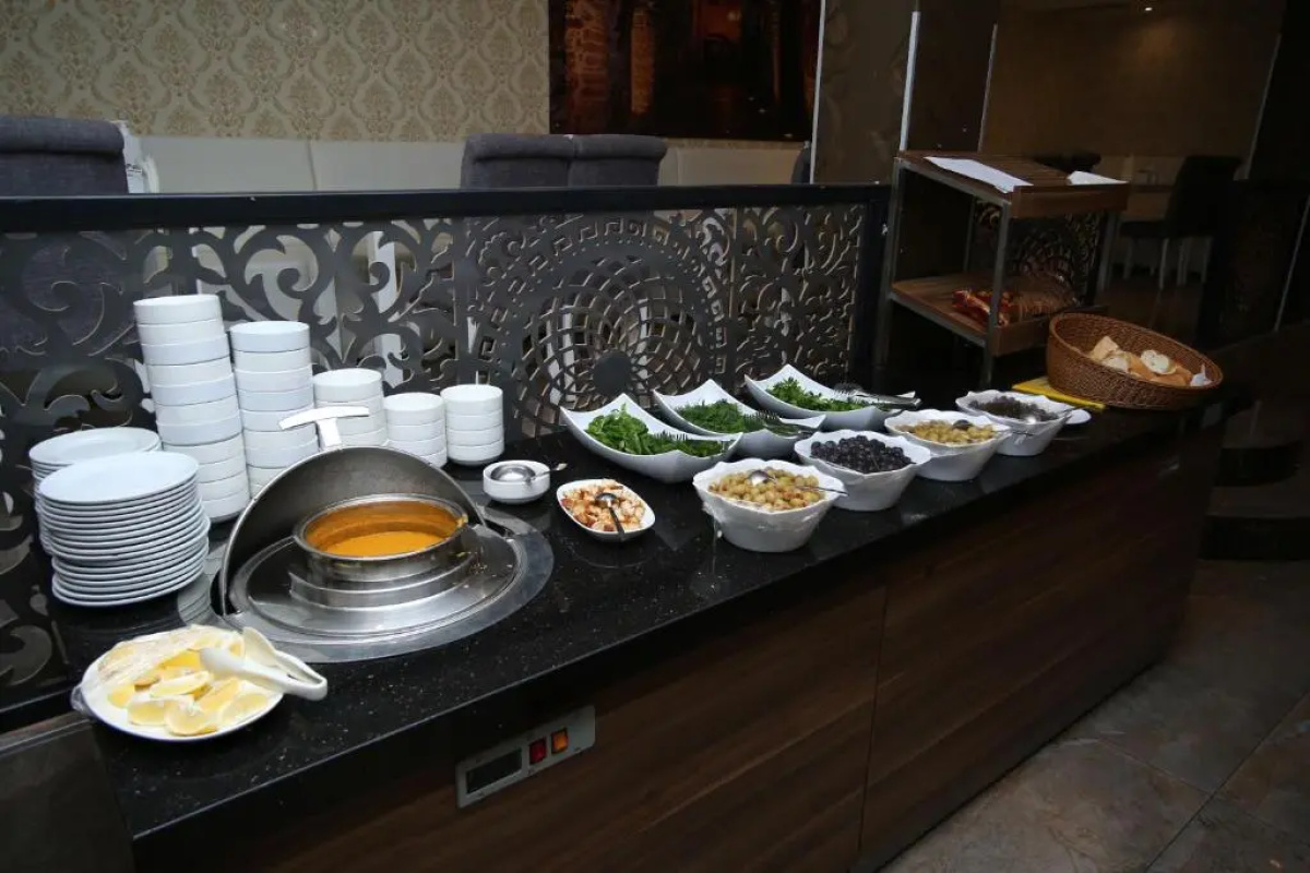 Grand Silay Hotel