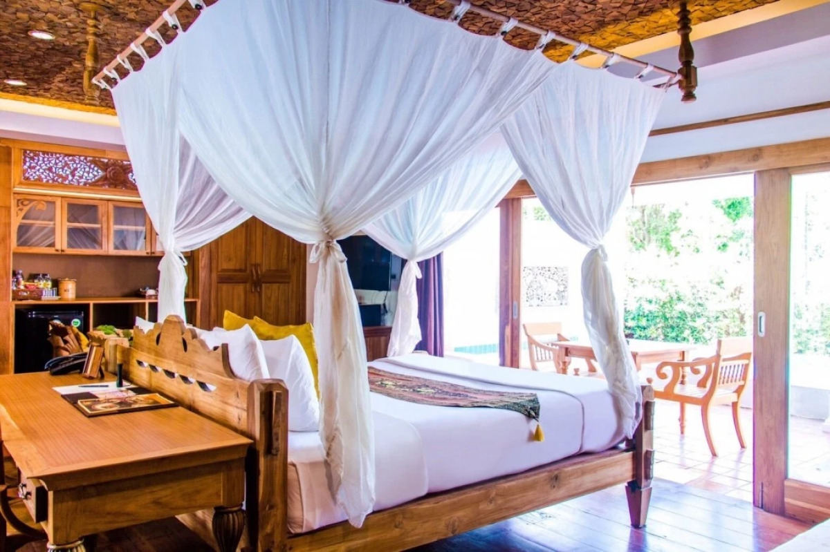 Курортный отель Santhiya Tree Koh Chang Resort