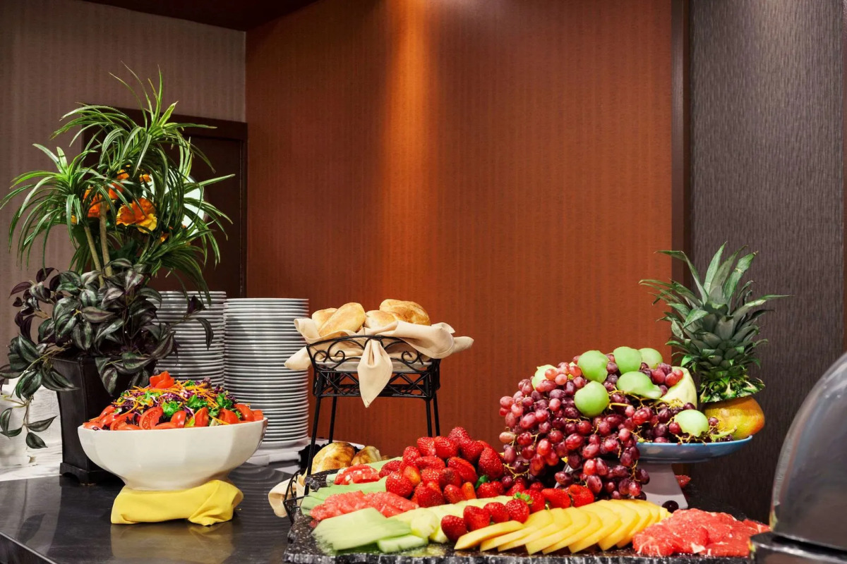 Holiday Inn Newark International Airport by IHG