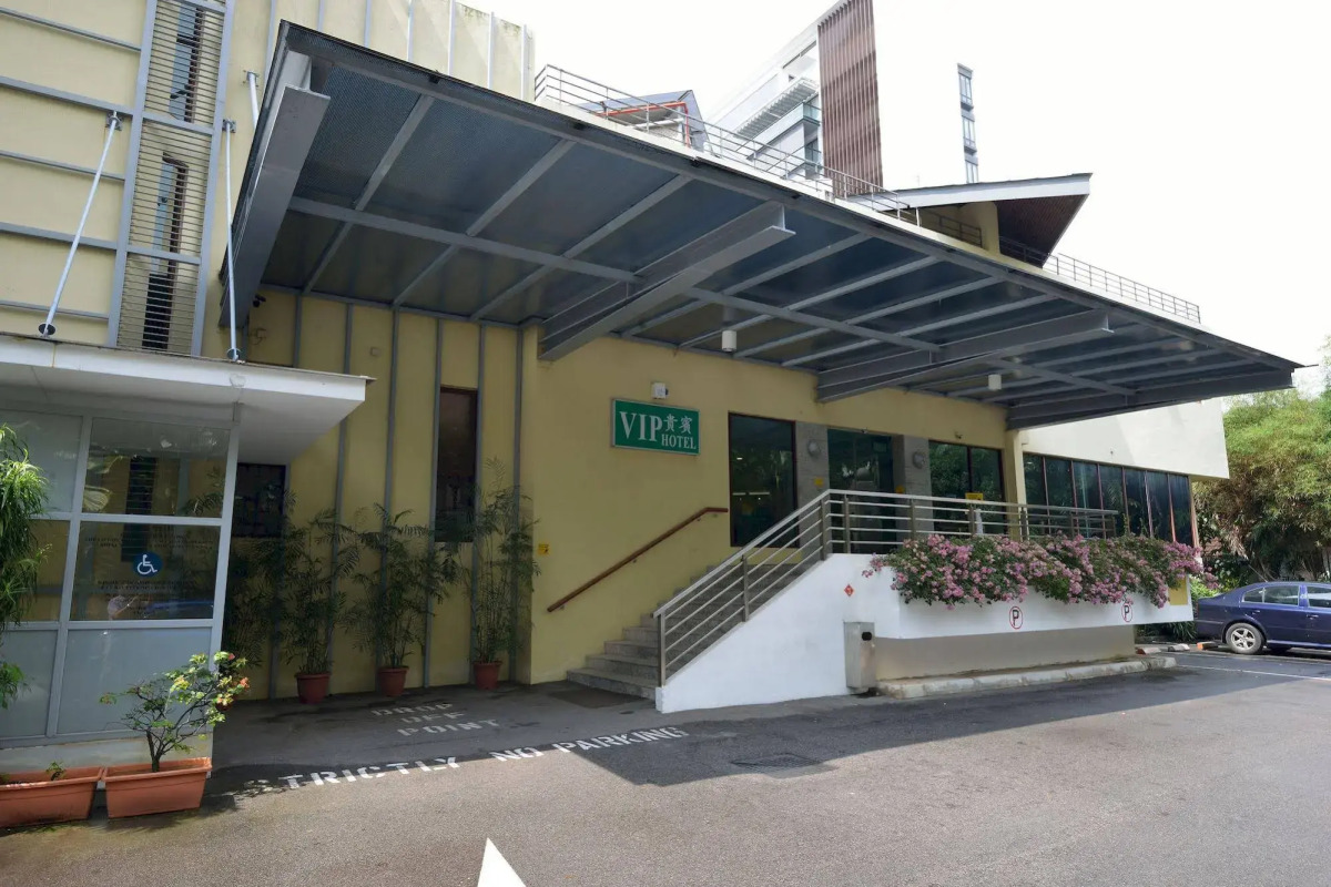 VIP Hotel (SG Clean Certified)