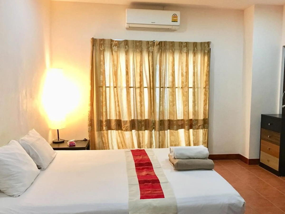 Anchana House by Zuzu