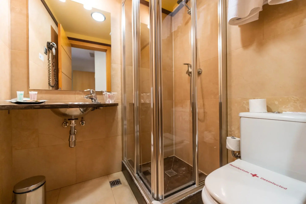 Хостел Windsor Puerta del Sol