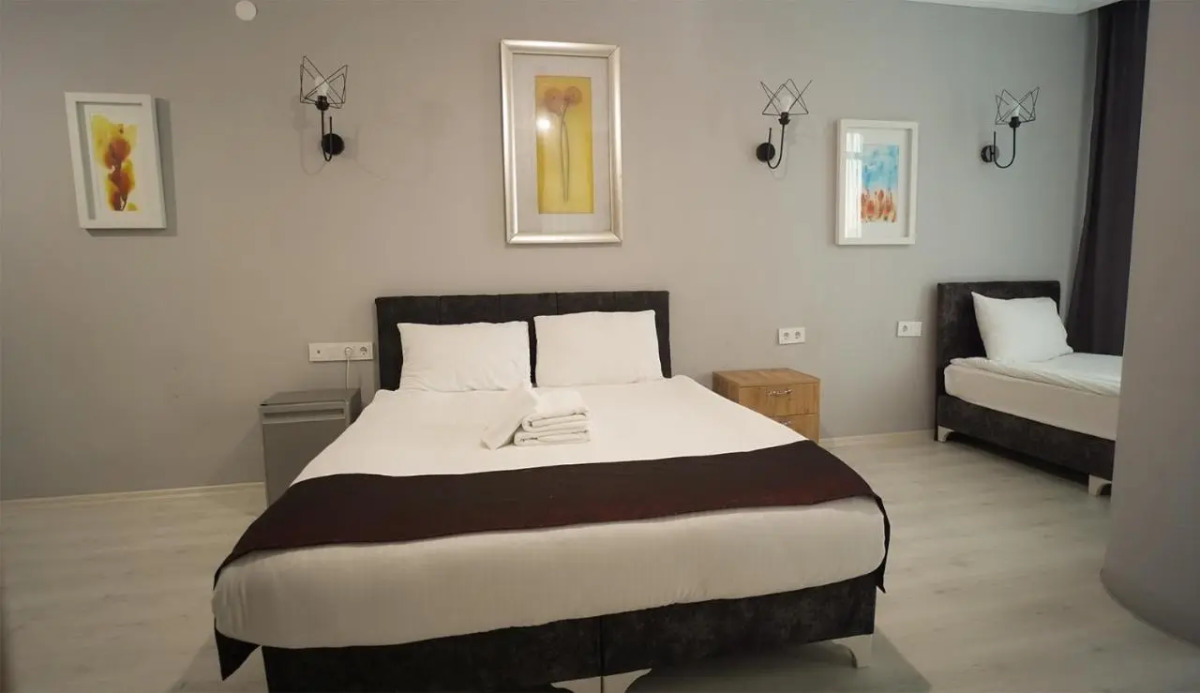 Grand Niki Hotel & Spa