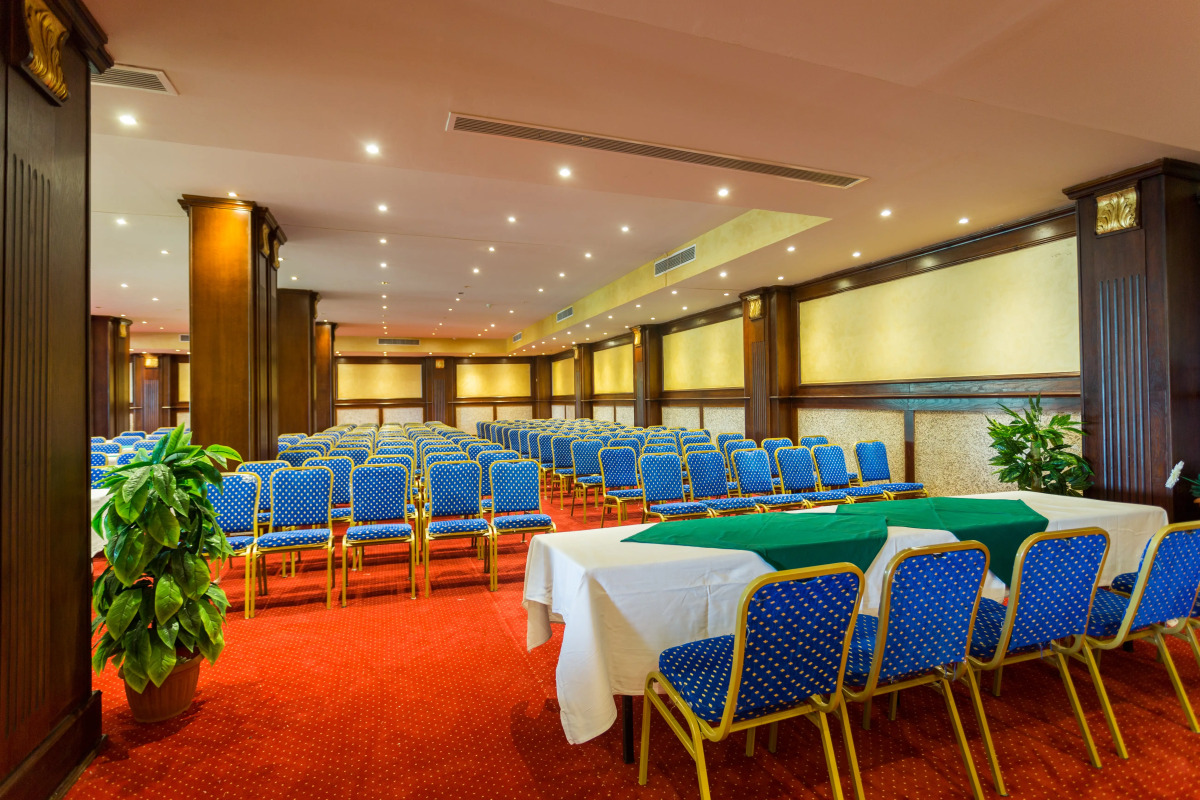 Le Jardin Aqua Park Resort