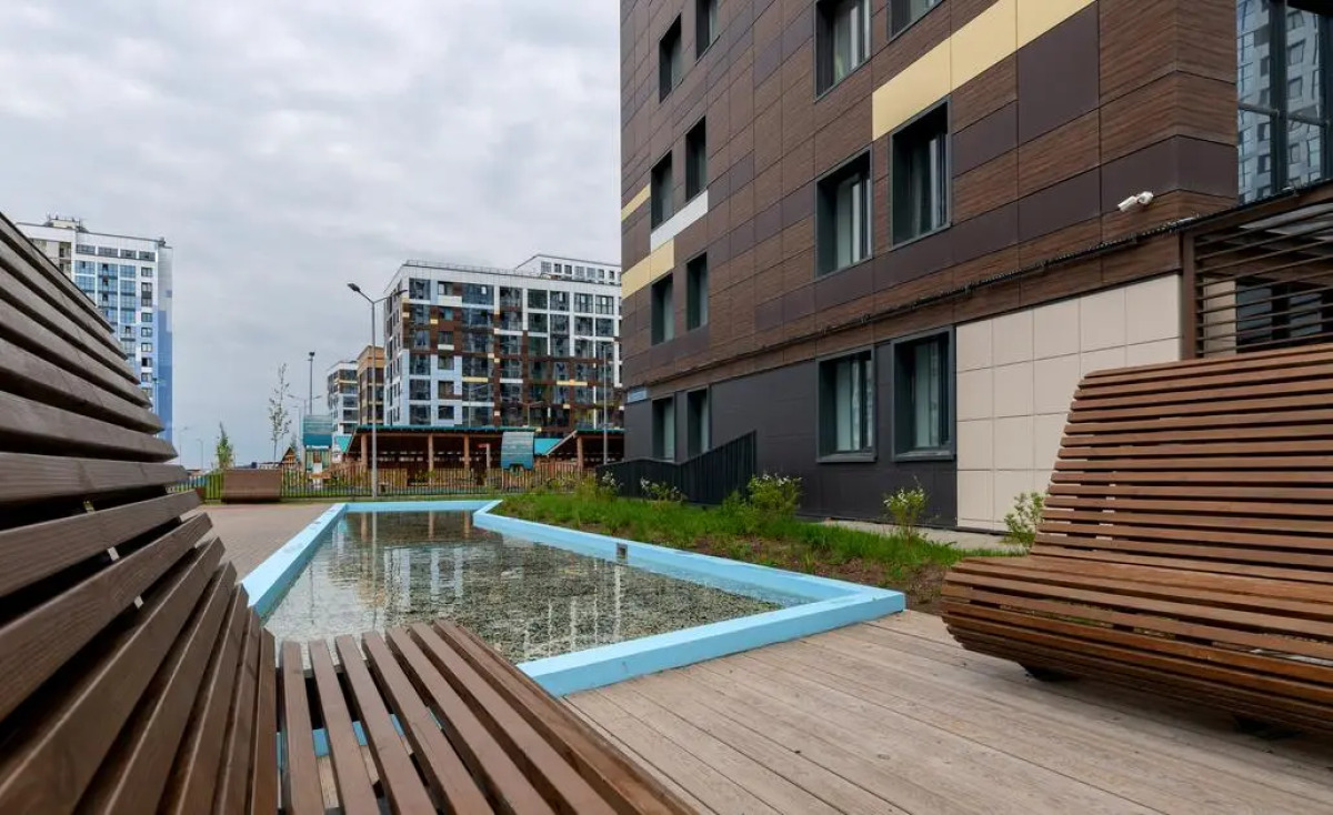 Две подушки на улице Вадима Шефнера 10 корп. 1